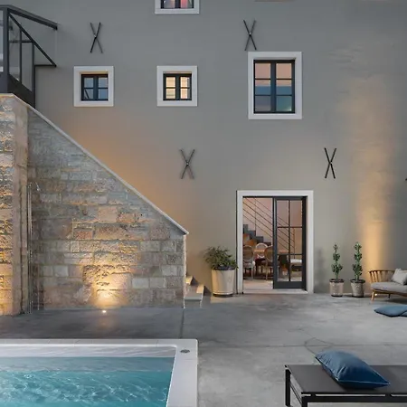 Luxury Covri With Pool And Grill In Novigrad